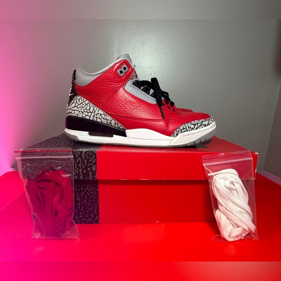 Size 8.5 - Jordan 3 Retro SE Unite Fire Red Cement - Picture 1 of 8
